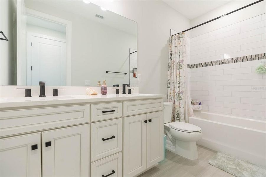 Furnished interior view inside a new home in , Land O' Lakes (Image 11).