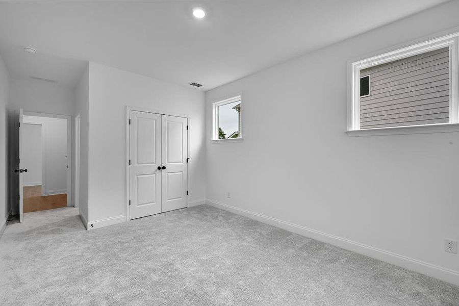 Spacious, unfurnished interior of a new home in Reserve at Hickory Walk, Kennesaw (Image 23).