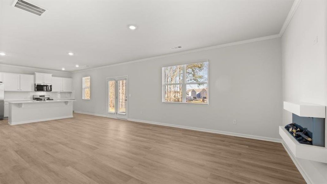Spacious, unfurnished interior of a new home in Braselton Village, Braselton (Image 18).