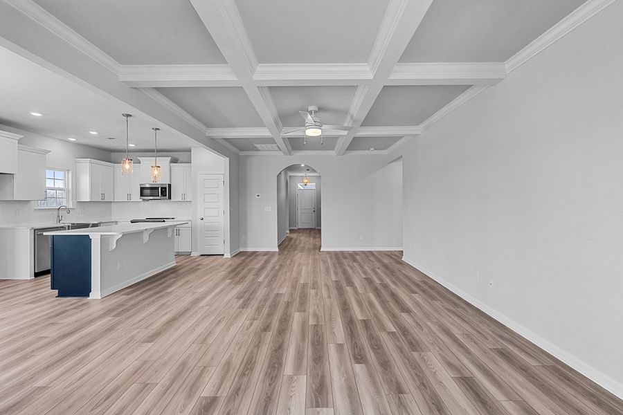 Spacious, unfurnished interior of a new home in Fieldstone, Lexington (Image 22).