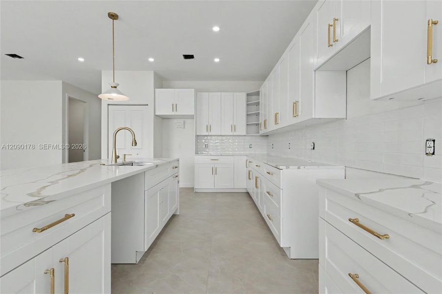 Furnished interior view inside a new home in , Oakland Park (Image 6).