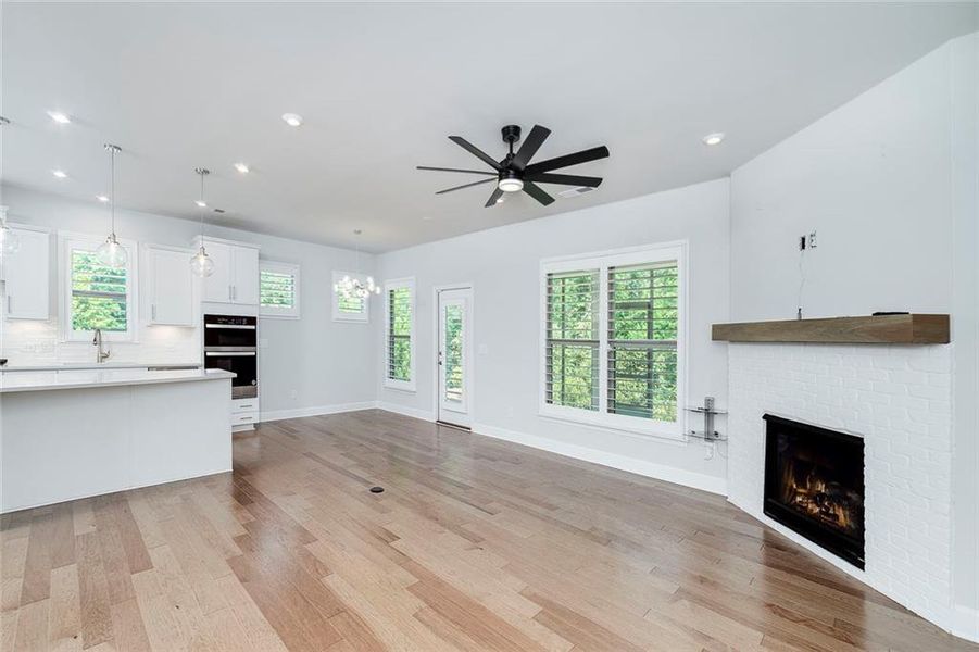 Spacious, unfurnished interior of a new home in Wimberly, Powder Springs (Image 20).