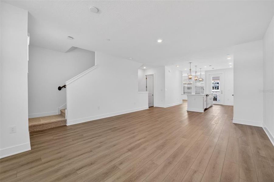 Spacious, unfurnished interior of a new home in , Winter Garden (Image 20).