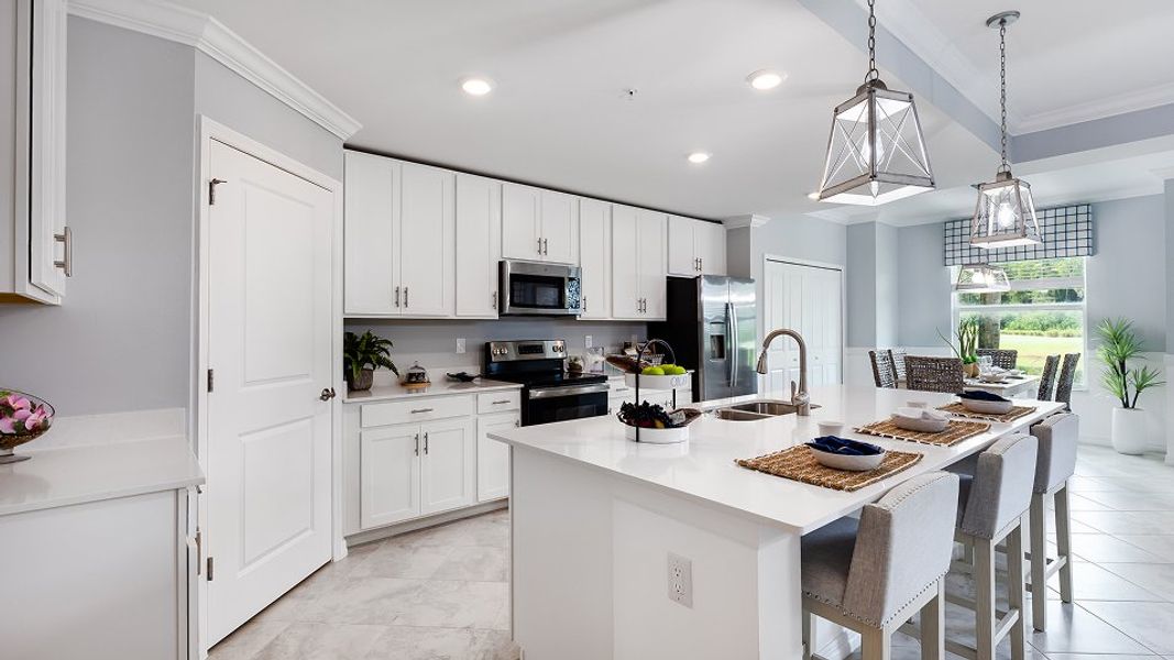 88 Diangelo II Kitchen 2of2 Base2 7 24 25