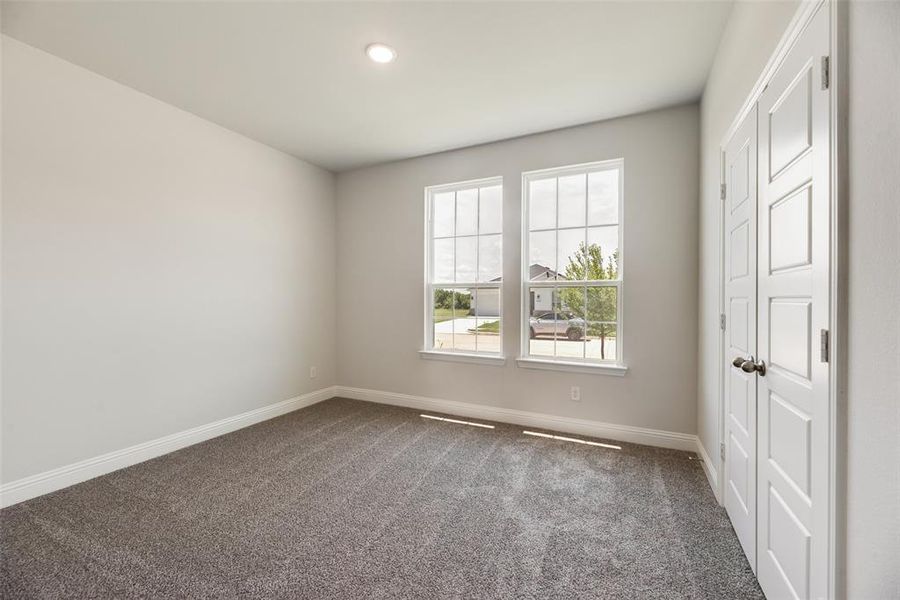 Spacious, unfurnished interior of a new home in Creekside of Crowley, Crowley (Image 15).