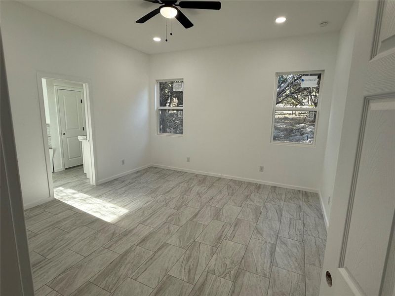 Spacious, unfurnished interior of a new home in , Wimberley (Image 5).