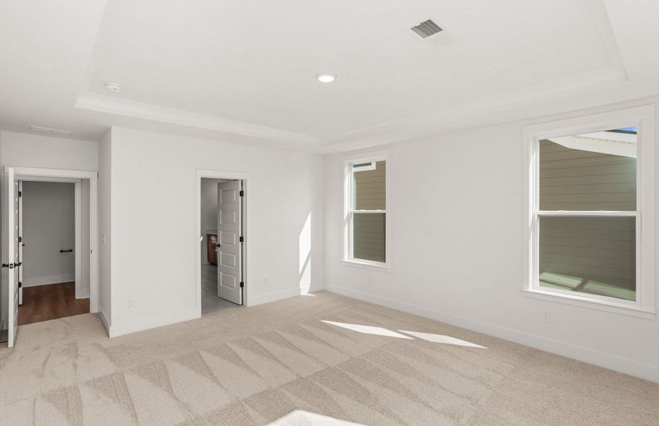 Spacious, unfurnished interior of a new home in Durham Farms, Hendersonville (Image 56).