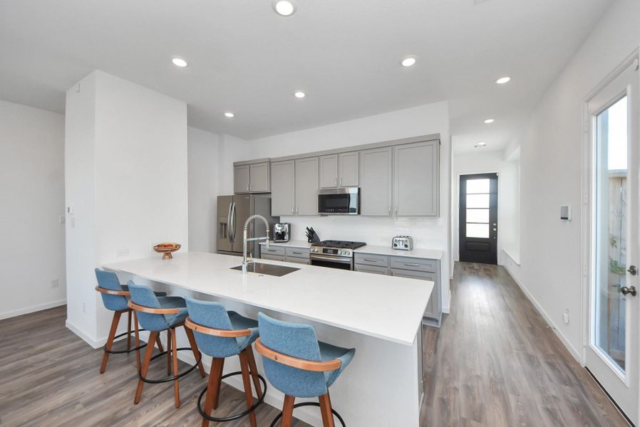 Furnished interior view inside a new home in Cross Creek Ranch, Fulshear (Image 18).
