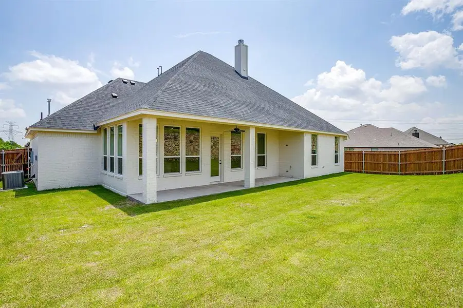 Exterior details and patio area of a home in Whitestone Crest, Benbrook (Image 3).