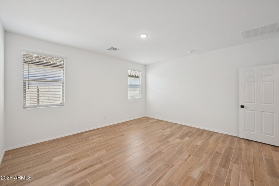 23-web-or-mls-W Bowker St-S2607-023