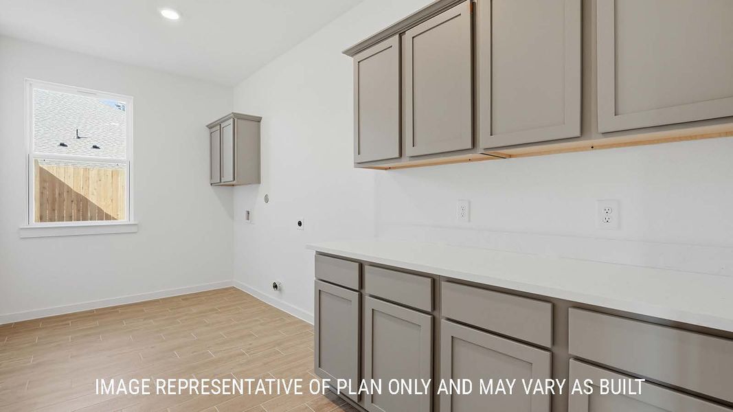 Furnished interior view inside a new home in The Woods, Lumberton (Image 12).