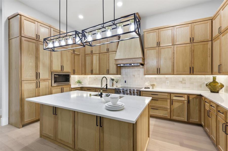 Furnished interior view inside a new home in , Granbury (Image 18). Furnished interior view inside a new home in , Granbury (Image 18).