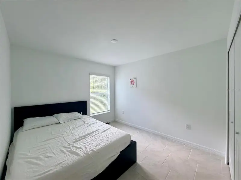 Image 16 of a home in .