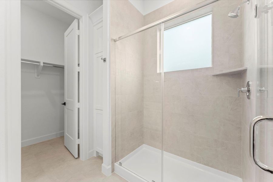 Furnished interior view inside a new home in , Tomball (Image 9).