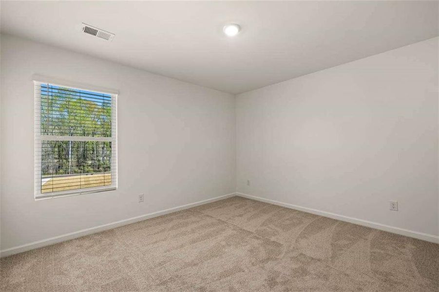 Spacious, unfurnished interior of a new home in Oakchase at Hampton, Hampton (Image 17).