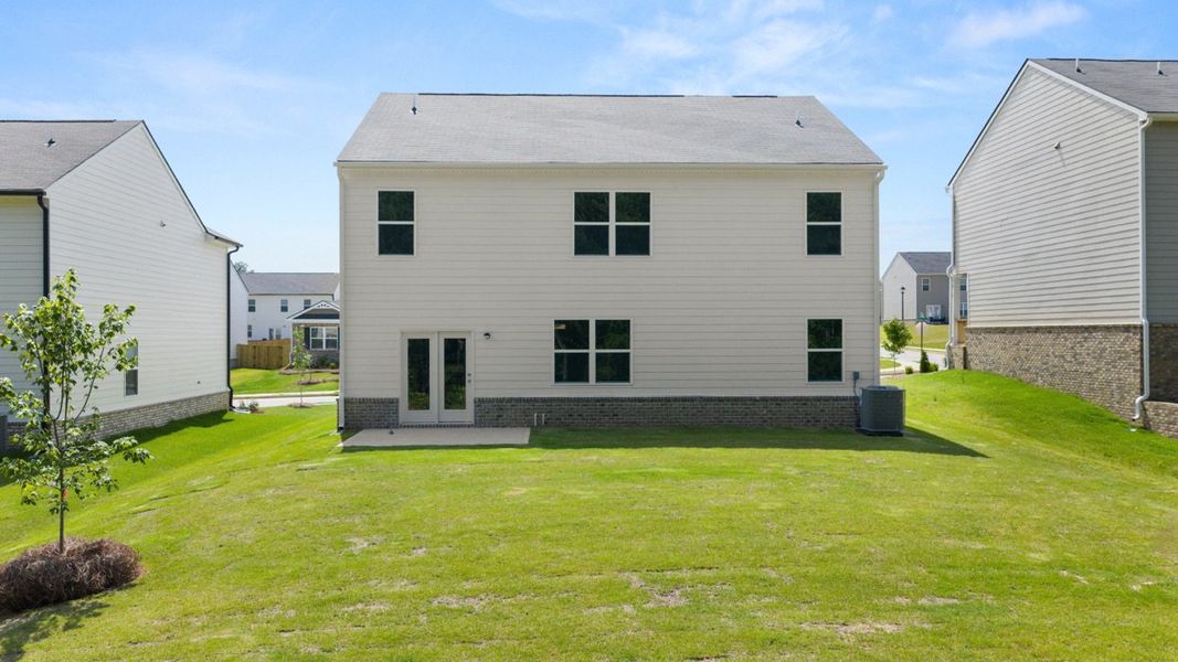 Representative exterior details of a home built from the Hayden by D.R. Horton in The Reserve at Calcutta, Stockbridge (Image 3).