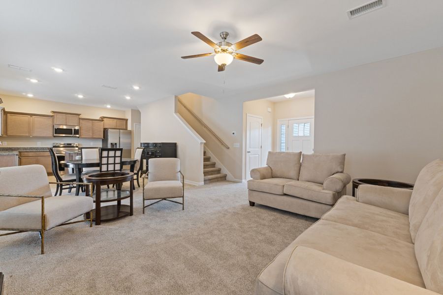 Representative photos of the same floor plan. Actual home will feature different colors and finishes. Representative photos of the same floor plan. Actual home will feature different colors and finishes.