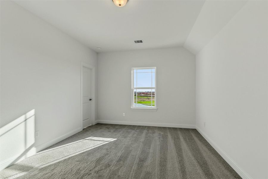Spacious, unfurnished interior of a new home in Brookewater, Rosenberg (Image 26).