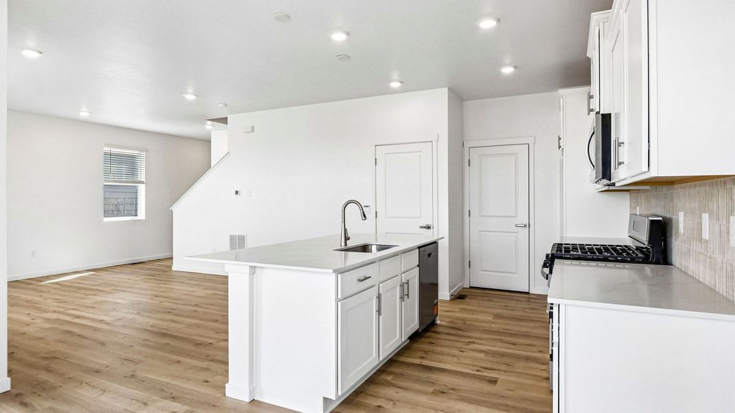 Furnished interior view inside a new home in Prairie Song, Windsor (Image 8).
