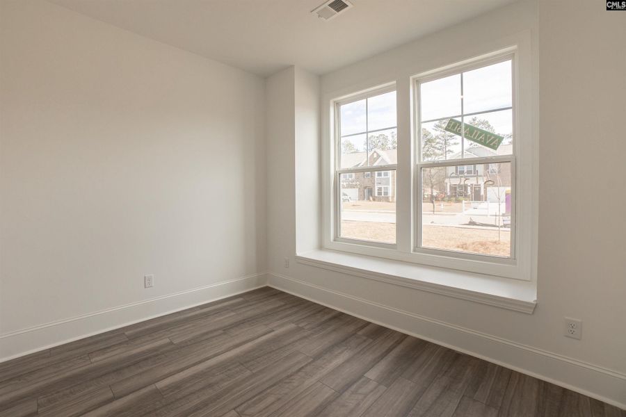 Spacious, unfurnished interior of a new home in Beach Forest, Sumter (Image 13).