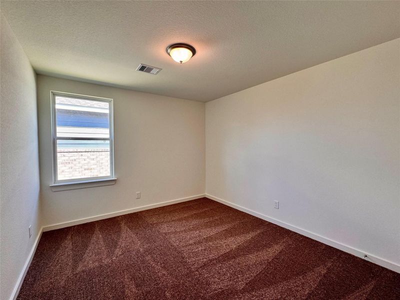 Spacious, unfurnished interior of a new home in Santa Fe, Cleveland (Image 11).