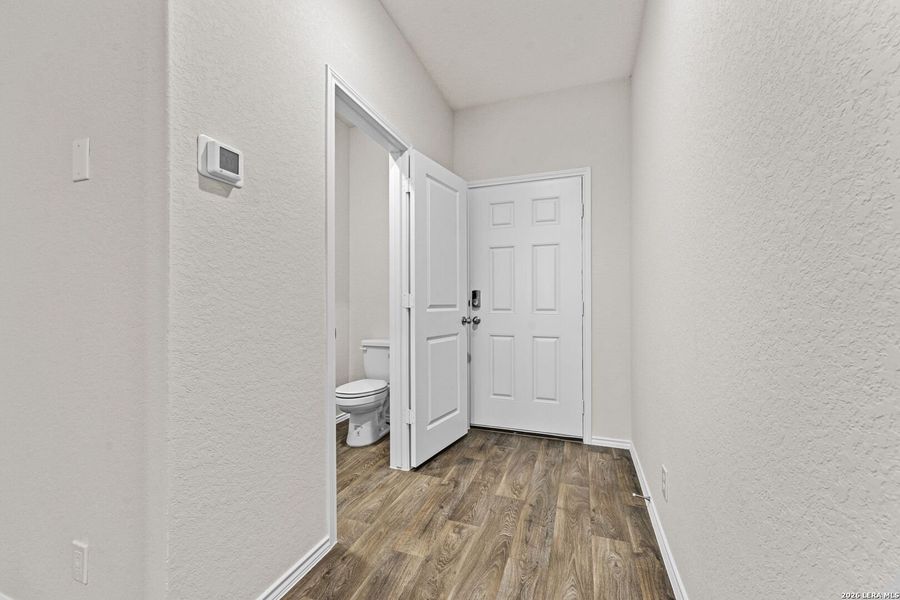 Spacious, unfurnished interior of a new home in Redbird Ranch, San Antonio (Image 21).