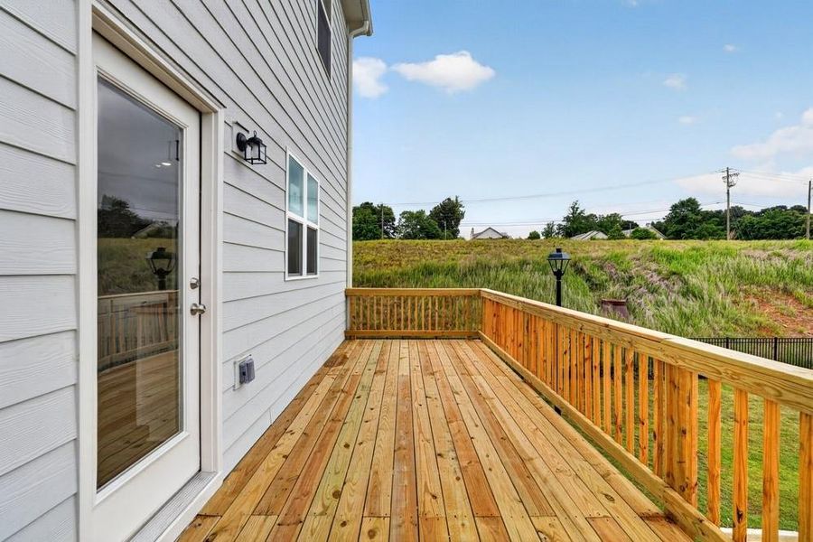 Exterior details and patio area of a home in Chandler Run, Tucker (Image 24).