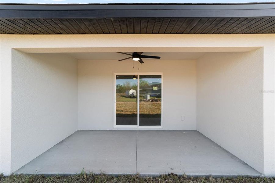 Exterior details and patio area of a home in , Ocala (Image 29).