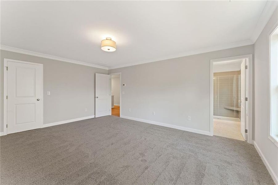 Spacious, unfurnished interior of a new home in Cherokee Township, Acworth (Image 26).