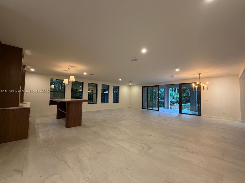 Bar area- living room