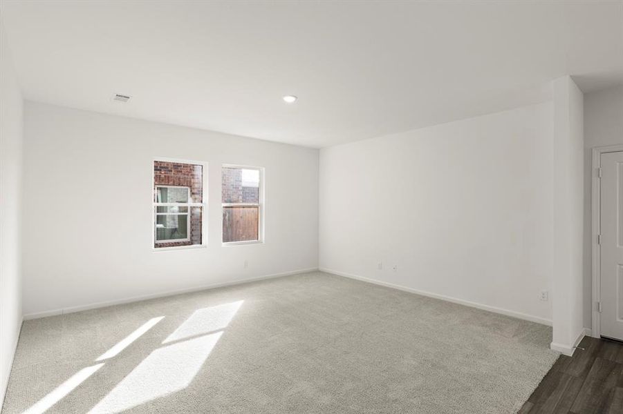 16. 3216 Dillonwood - Family (2)