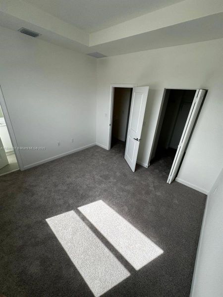 Image 16 of a home in .