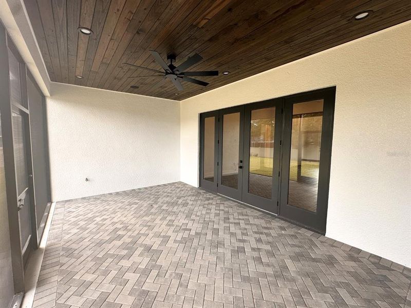 Exterior details and patio area of a home in , Winter Haven (Image 29).