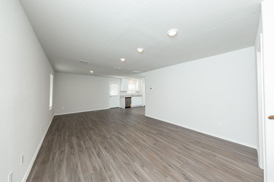 Spacious, unfurnished interior of a new home in Townsend Reserve, Splendora (Image 8). Spacious, unfurnished interior of a new home in Townsend Reserve, Splendora (Image 8).