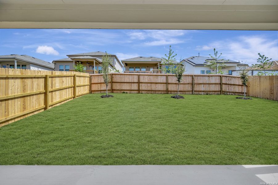 Exterior details and patio area of a home in Mesquite Ridge, San Antonio (Image 27).