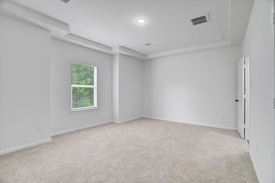 Spacious, unfurnished interior of a new home in , Kenefick (Image 35).