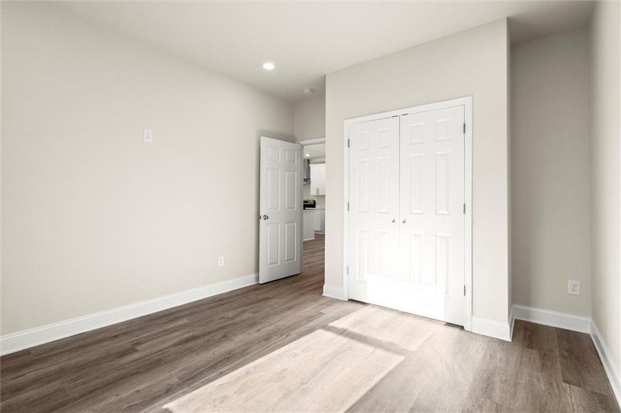 Spacious, unfurnished interior of a new home in , Gainesville (Image 25).