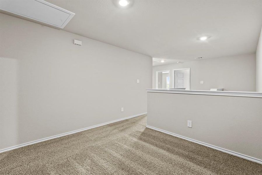Spacious, unfurnished interior of a new home in Orchard Village, Fort Worth (Image 15).