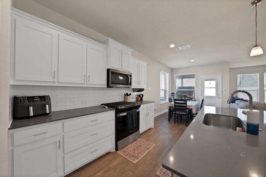 Furnished interior view inside a new home in Pecan Square, Northlake (Image 29).