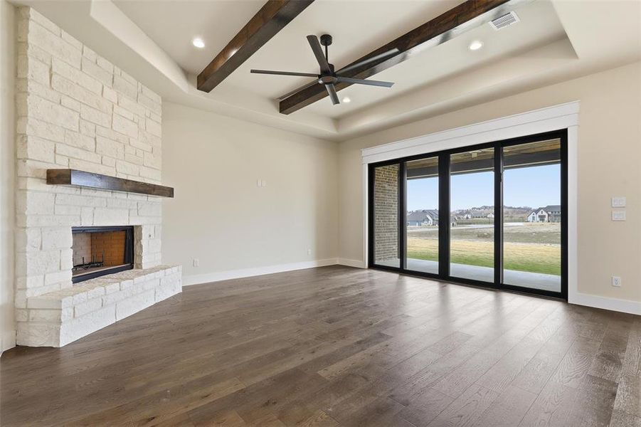 Spacious, unfurnished interior of a new home in Aledo Heights - Aledo ISD, Aledo (Image 18).