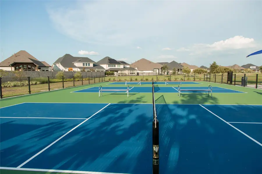 The community features three outdoor hard courts with high-quality surface and permanent nets. Designed for both experienced players and beginners, these courts offer the perfect setting for fun, fitness, and socializing with neighbors.
