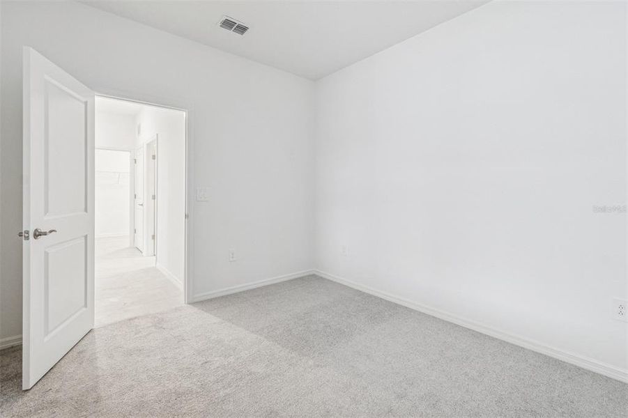 Spacious, unfurnished interior of a new home in Southpointe, Palmetto (Image 18).