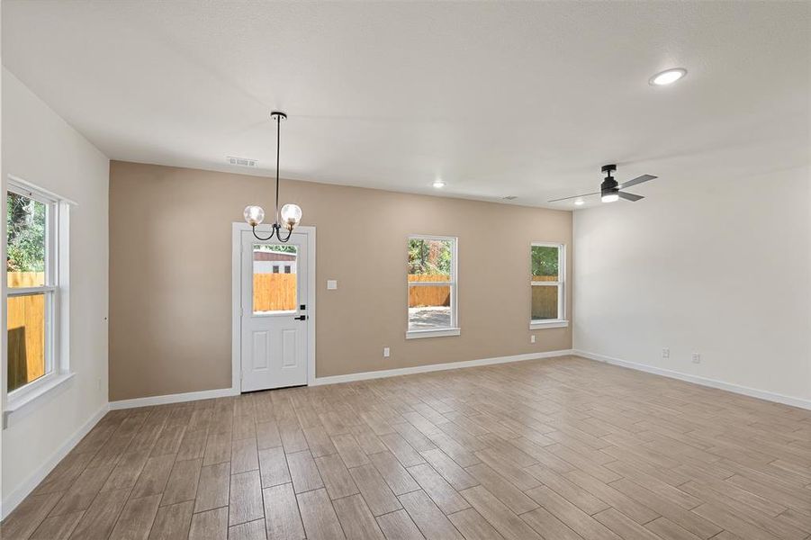 Spacious, unfurnished interior of a new home in , Mabank (Image 14).