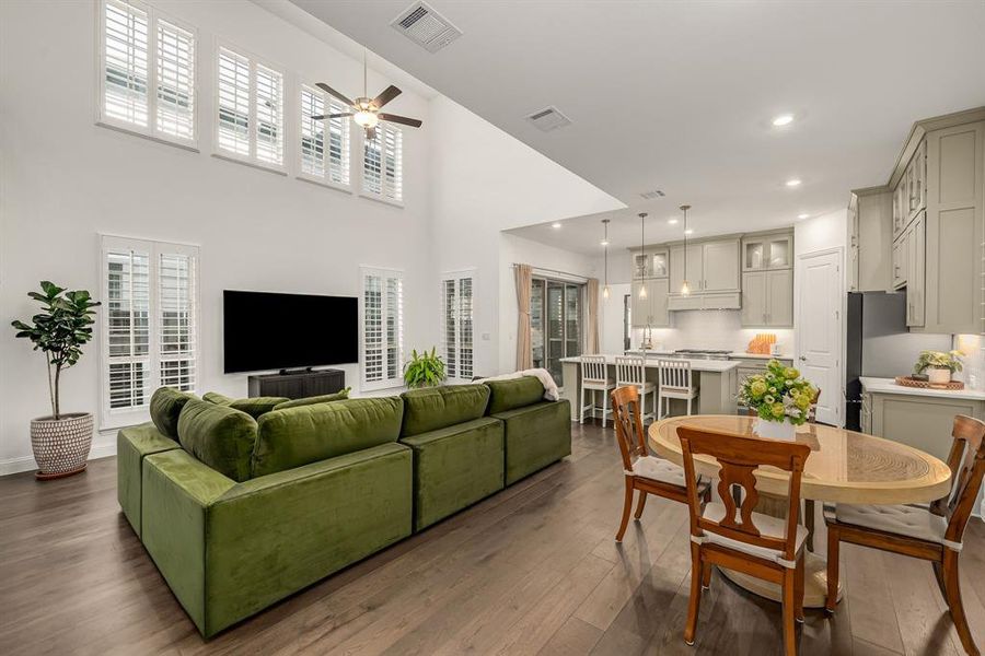 Furnished interior view inside a new home in Fields Villas - Darling Homes, Frisco (Image 25). Furnished interior view inside a new home in Fields Villas - Darling Homes, Frisco (Image 25).