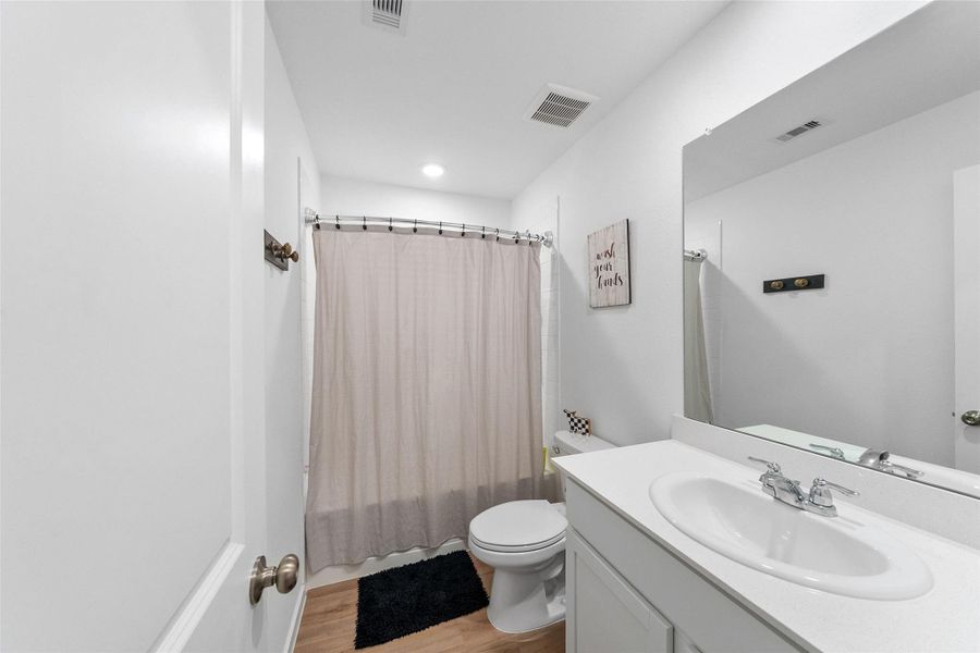 Furnished interior view inside a new home in Magnolia Ridge: Cottage Collection, Magnolia (Image 8).