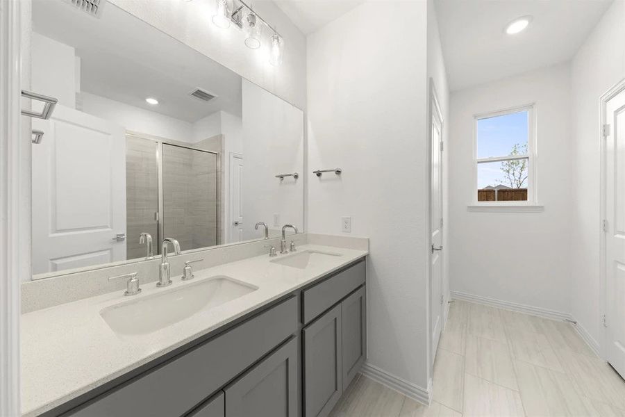 Crockett Home Plan Bathroom by Ashton Woods Crockett Home Plan Bathroom by Ashton Woods