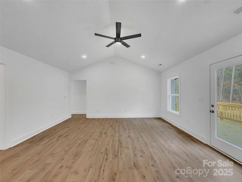 Spacious, unfurnished interior of a new home in , Lancaster (Image 23).