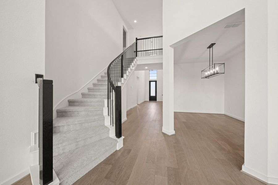 Spacious, unfurnished interior of a new home in Sienna Village of Anderson Springs 50', Missouri City (Image 13). Spacious, unfurnished interior of a new home in Sienna Village of Anderson Springs 50', Missouri City (Image 13).