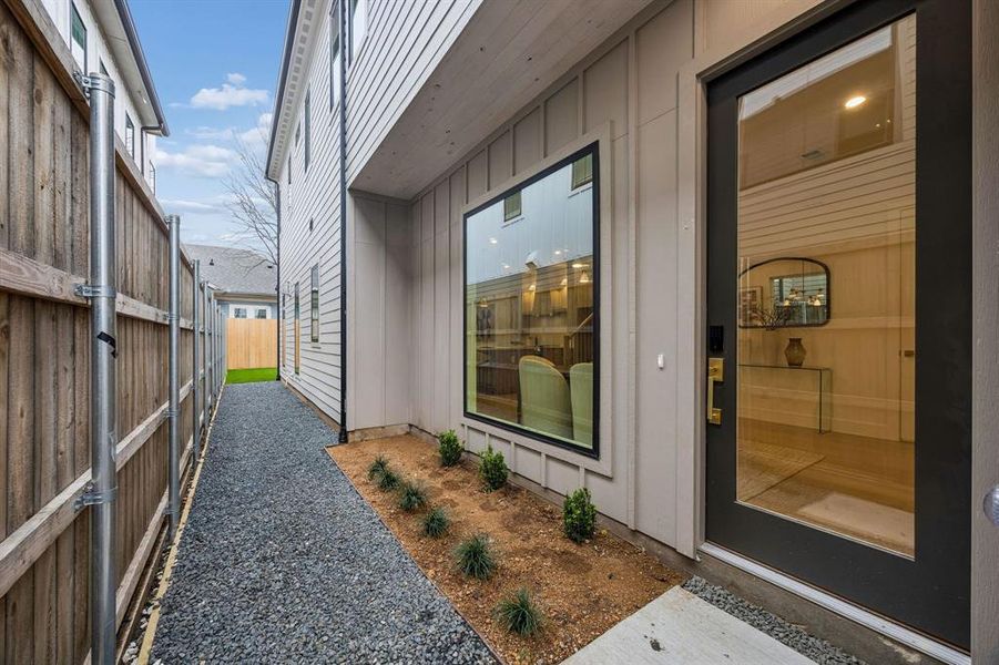 Exterior details and patio area of a home in , Dallas (Image 29).
