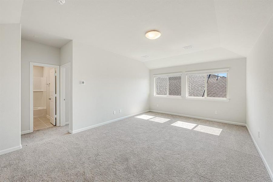 Spacious, unfurnished interior of a new home in Eagle Glen Elements, Alvarado (Image 14). Spacious, unfurnished interior of a new home in Eagle Glen Elements, Alvarado (Image 14).